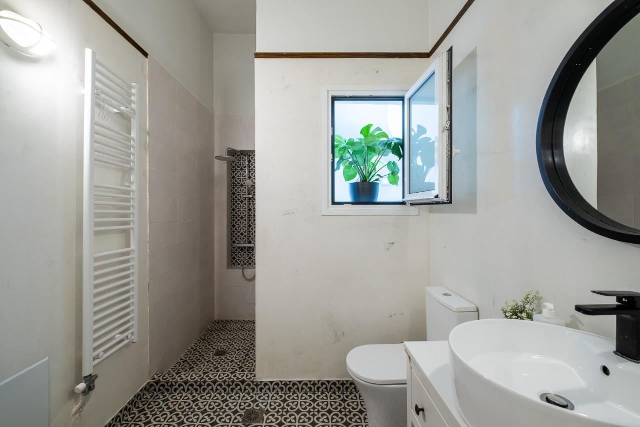 Central5 Boutique Apartments With Common Garden Next To Metro 아테네 외부 사진