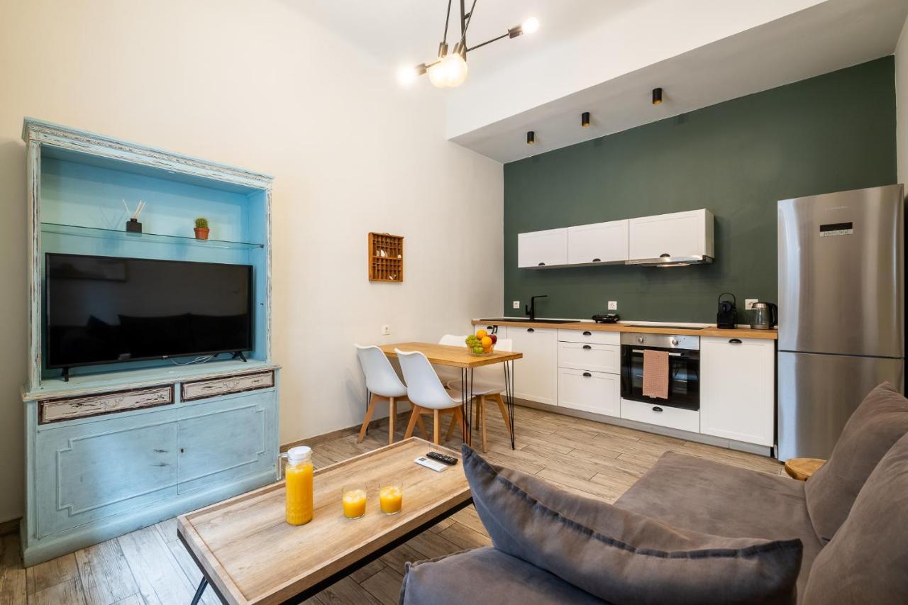 Central5 Boutique Apartments With Common Garden Next To Metro 아테네 외부 사진