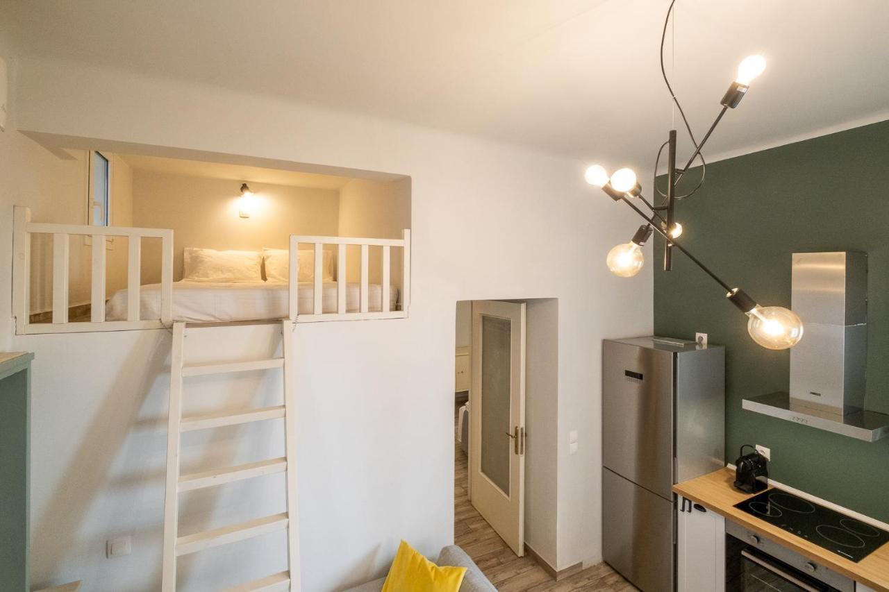Central5 Boutique Apartments With Common Garden Next To Metro 아테네 외부 사진