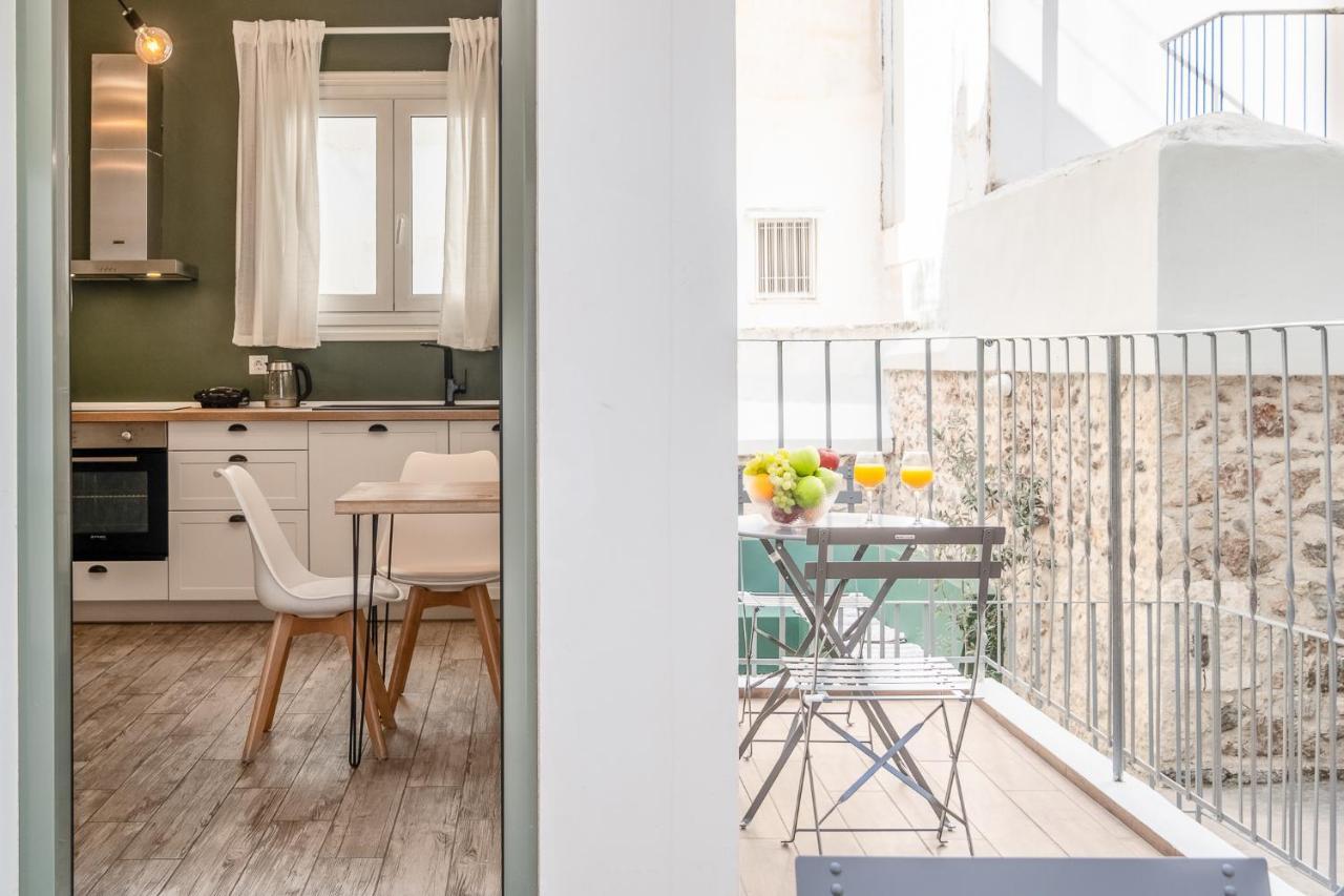 Central5 Boutique Apartments With Common Garden Next To Metro 아테네 외부 사진