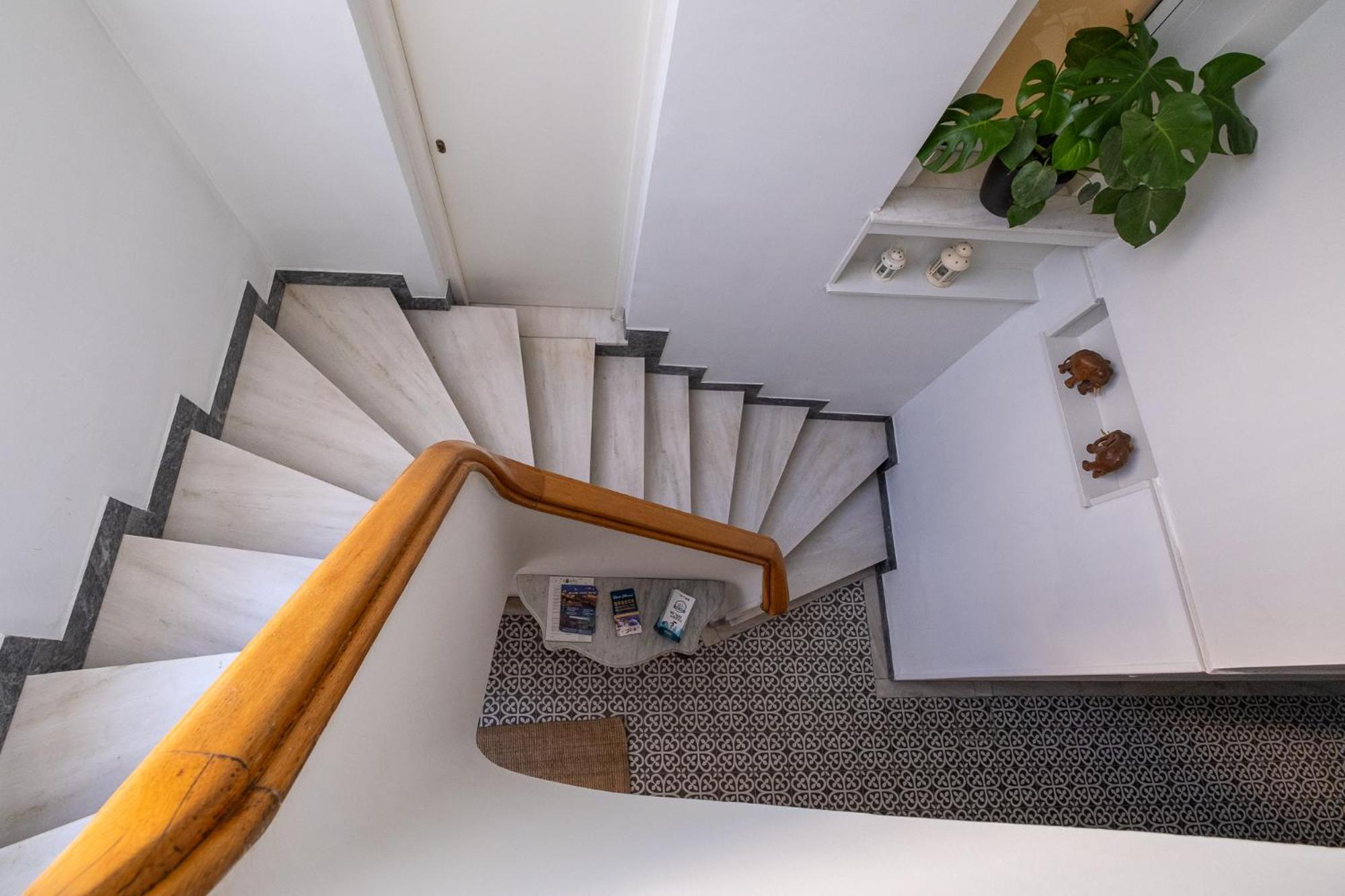 Central5 Boutique Apartments With Common Garden Next To Metro 아테네 외부 사진