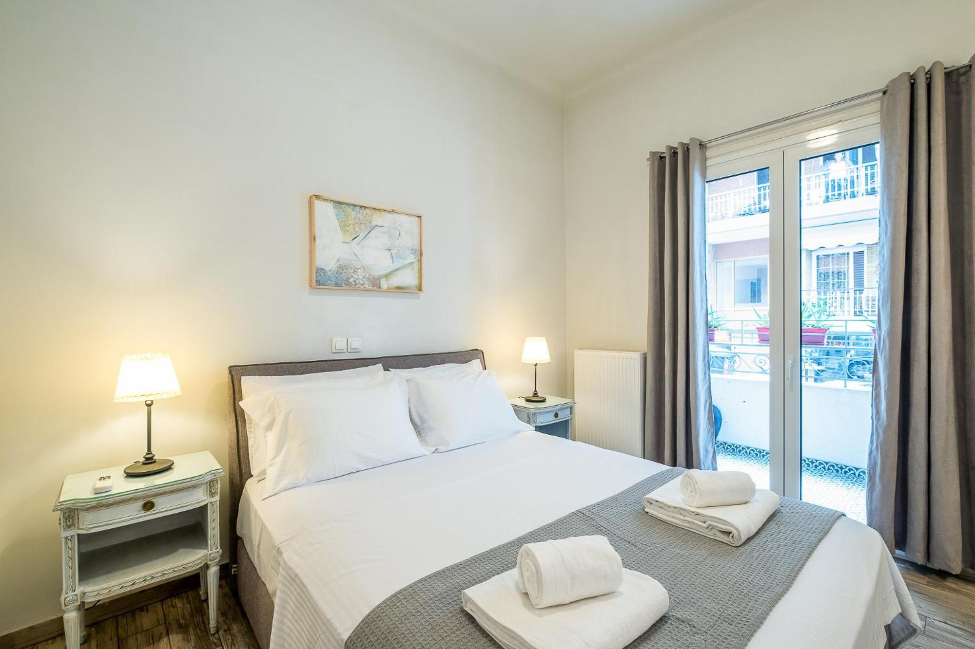 Central5 Boutique Apartments With Common Garden Next To Metro 아테네 외부 사진